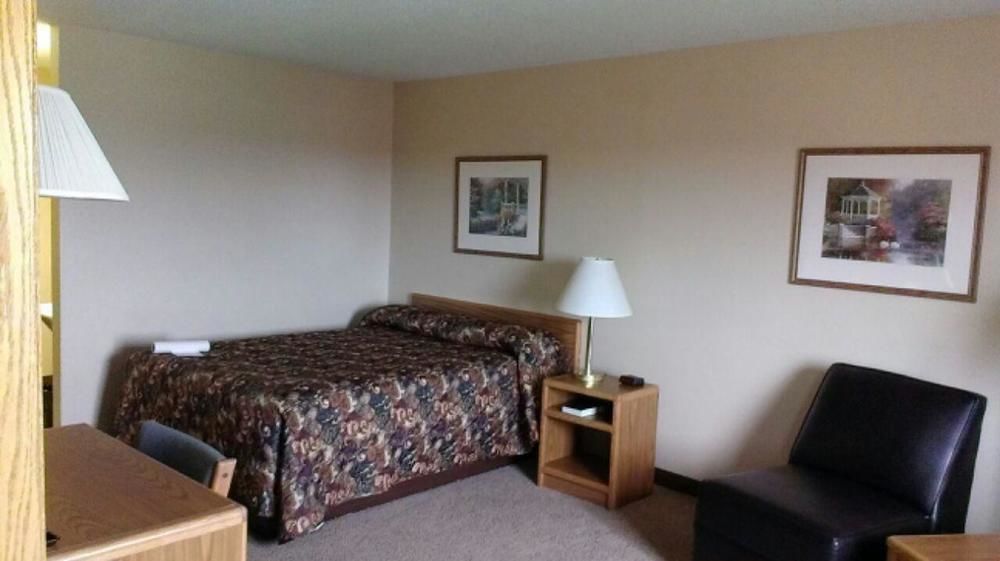 Econo Lodge - Valley City Exterior photo